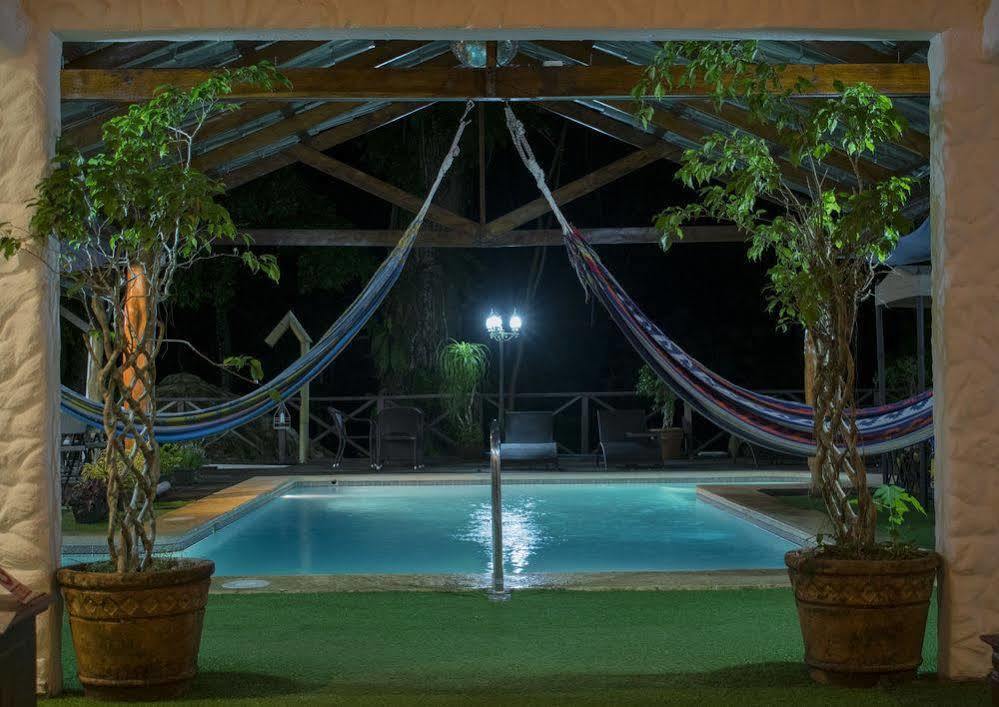 Bugabutik Hotel Resort Cocles Beach Exterior foto