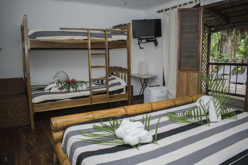 Bugabutik Hotel Resort Cocles Beach Exterior foto